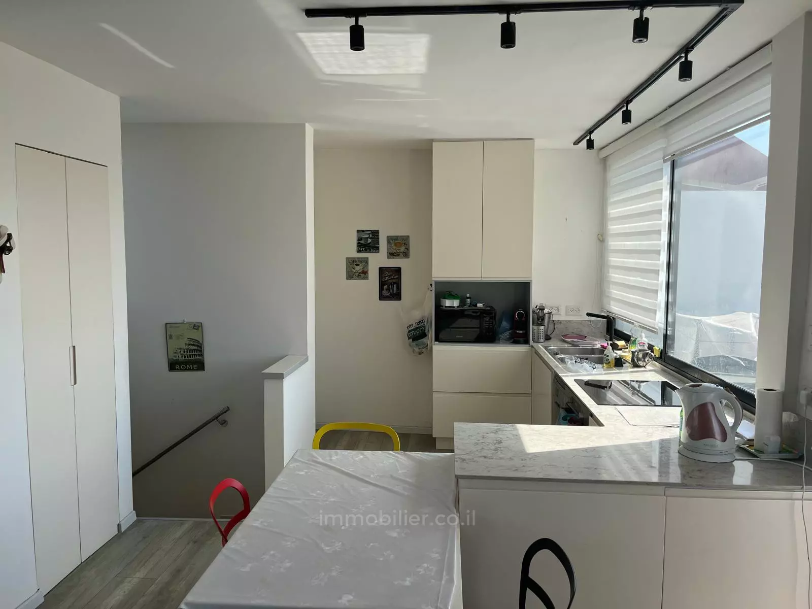 Duplex 4 Rooms Tel Aviv Lev Tel-Aviv 245-IBL-1888