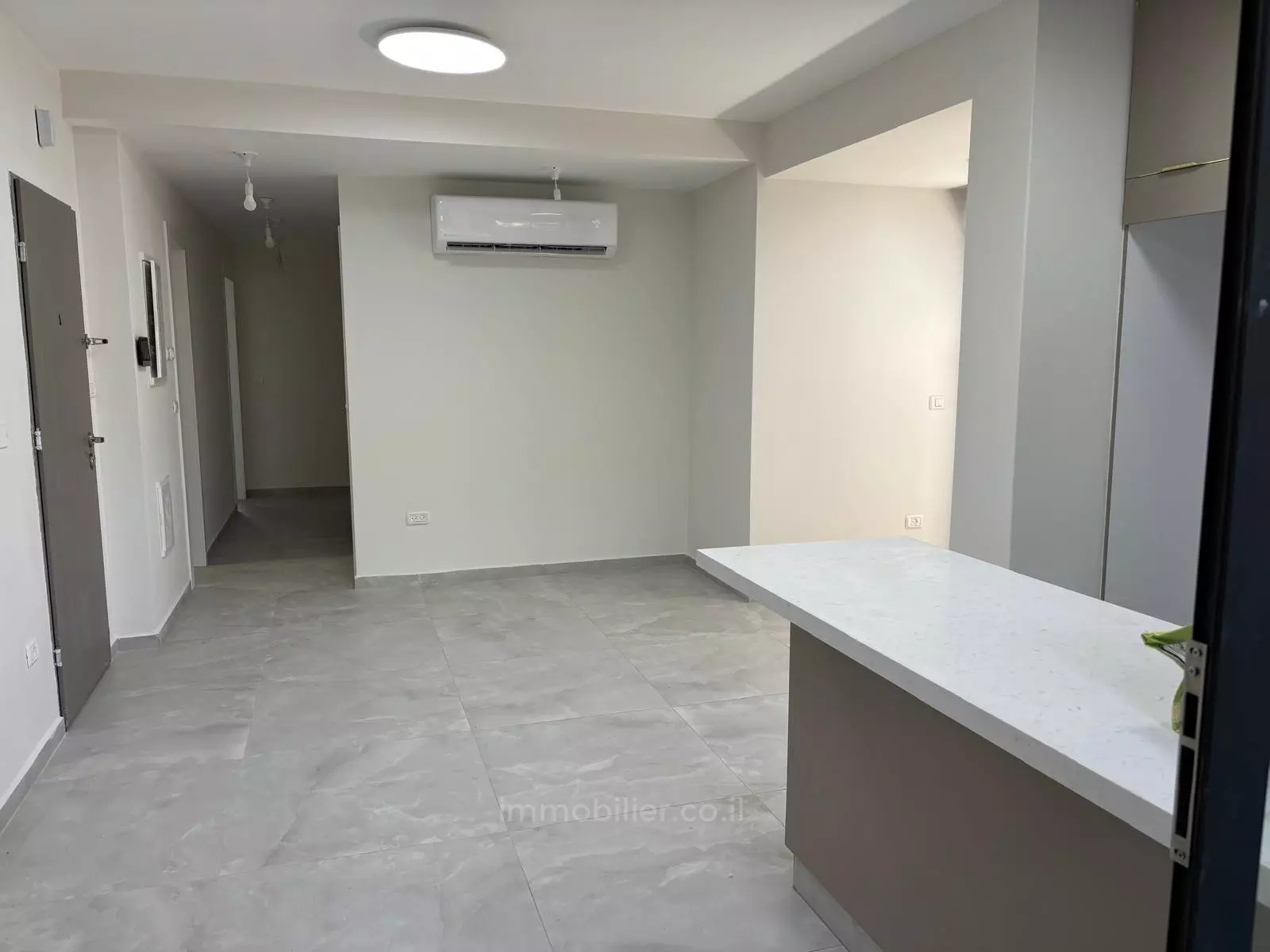 Apartment 4 Rooms Jerusalem Kiryat Moshe 245-IBL-1892