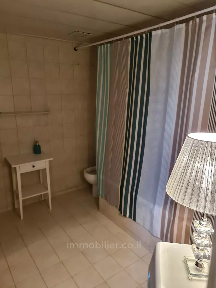 Apartment 2 Rooms Jerusalem City center 245-IBL-1896