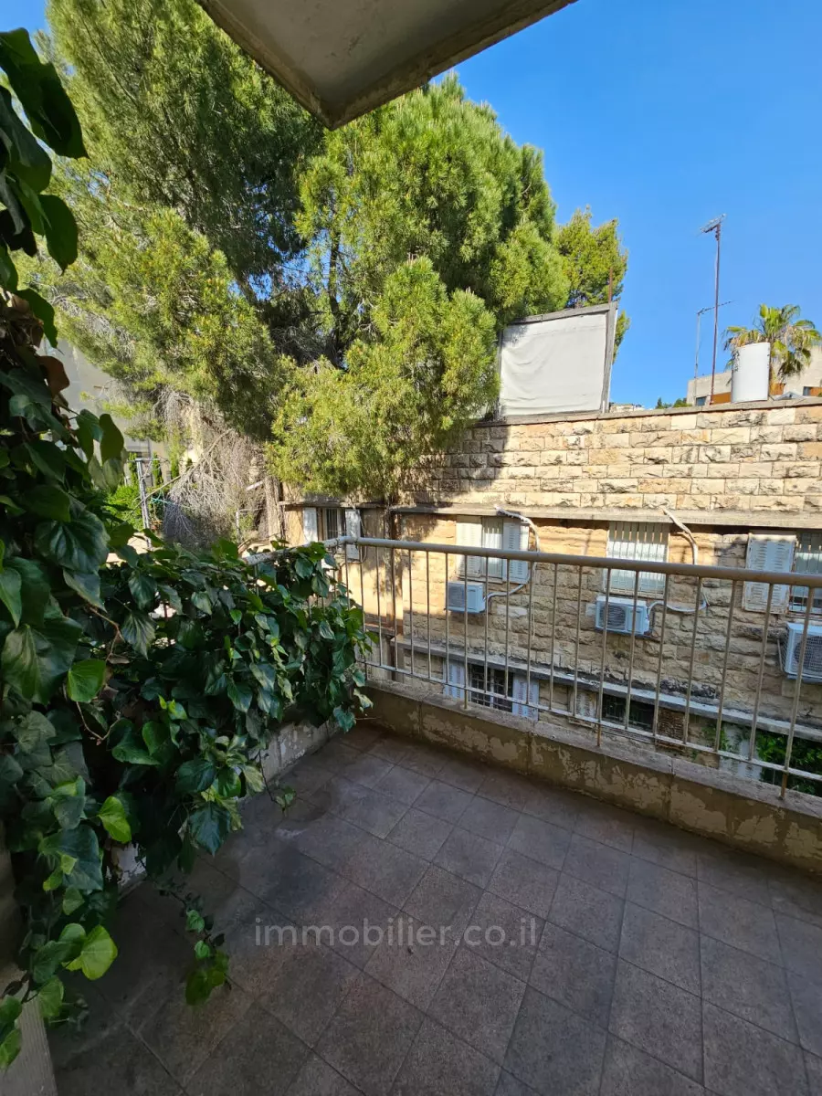 Apartment 3 Rooms Jerusalem Rehavia 245-IBL-1897