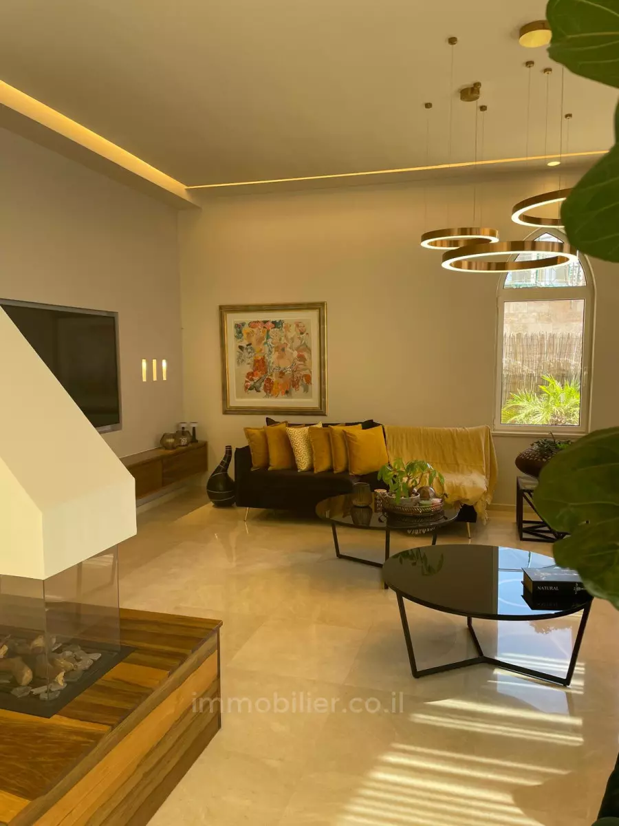 Villa 4 Rooms Jerusalem Malha 245-IBL-1900