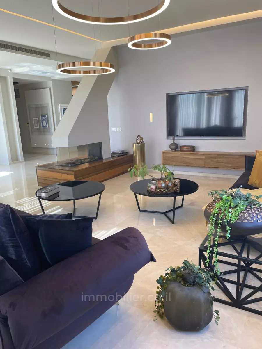 Villa 4 Rooms Jerusalem Malha 245-IBL-1900