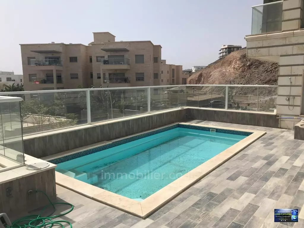 Apartment 4 rooms Eilat Tsofit Tahtit 288-IBL-176