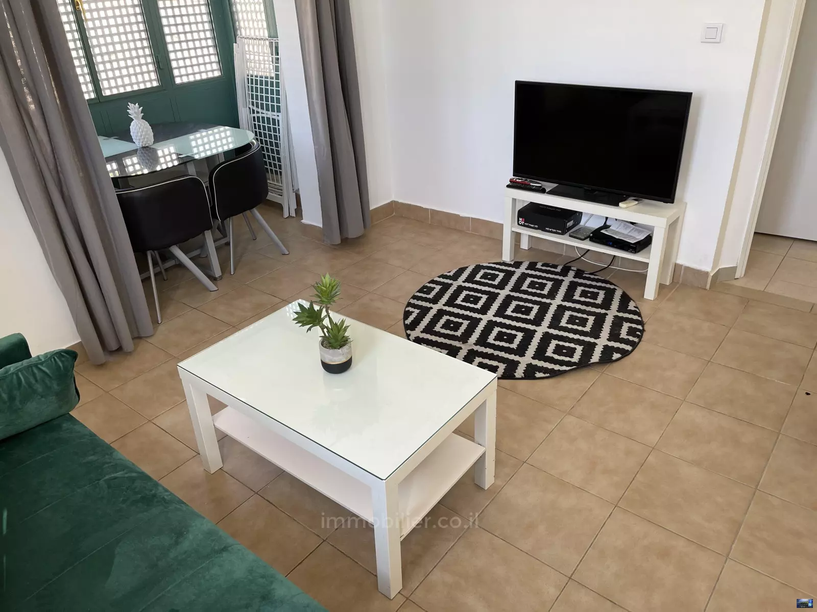 Apartment 2 rooms Eilat Ganim beth 288-IBL-187