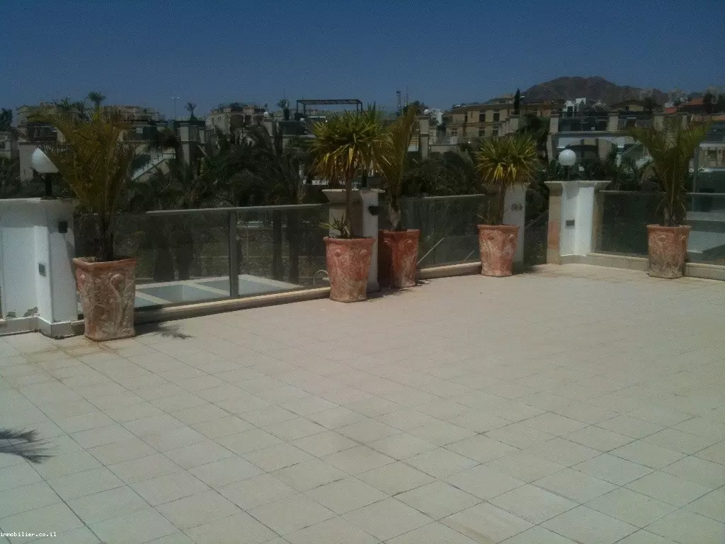 Apartment 5 rooms Eilat Ganim beth 288-IBL-191