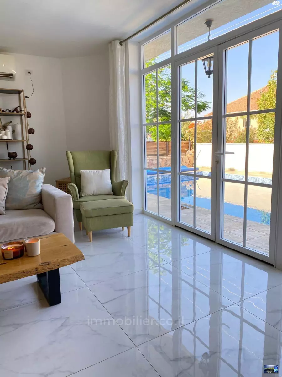 Villa 8.5 rooms Eilat Ganim aleph 288-IBL-221