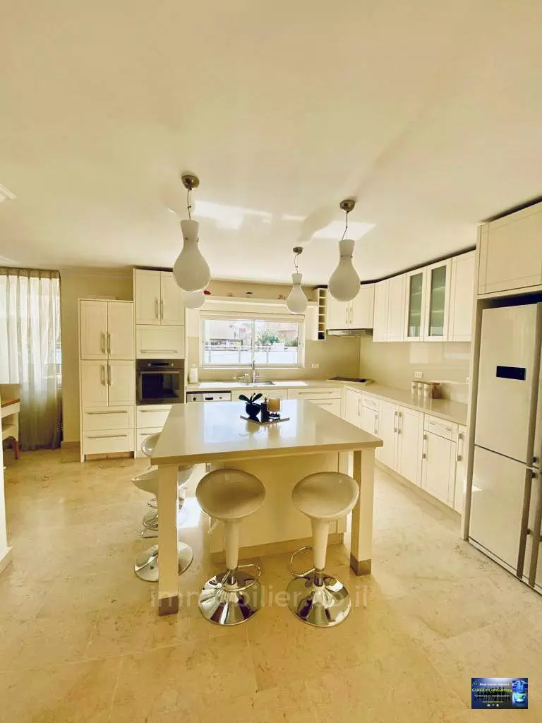 Villa 5 rooms Eilat Ganim aleph 288-IBL-240