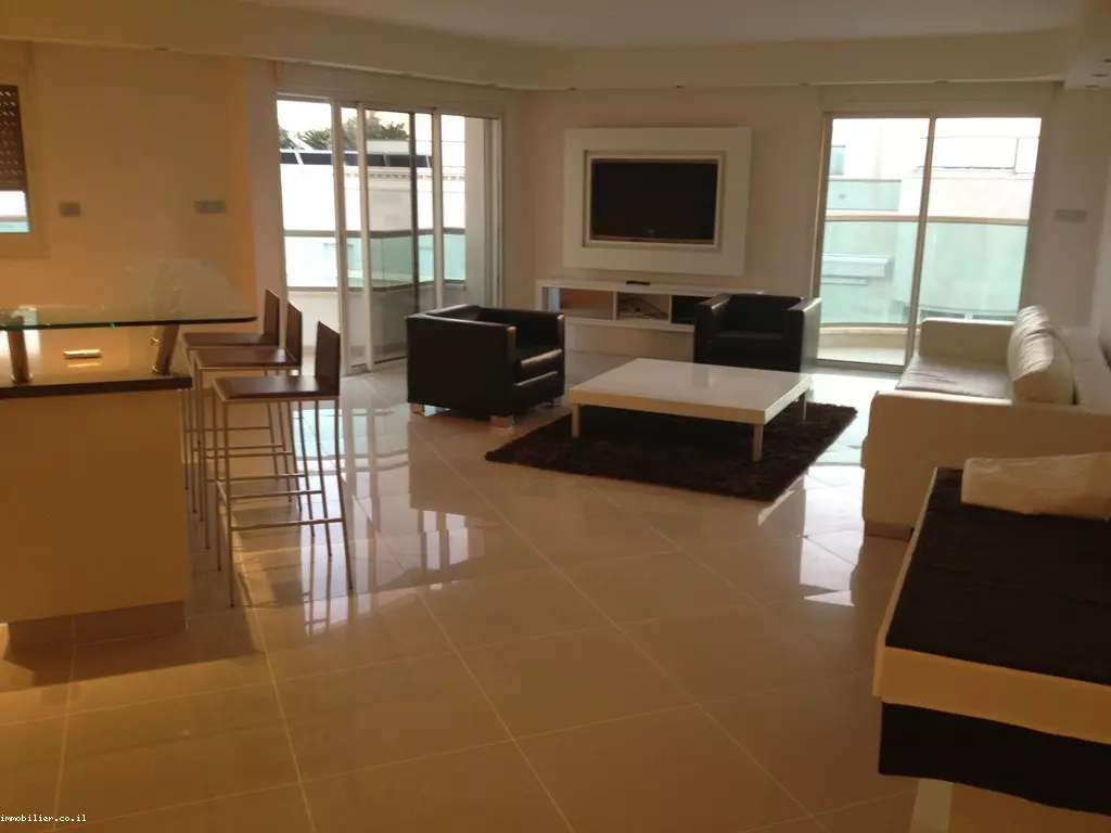 Apartment 4 rooms Eilat Hotels district 288-IBL-253