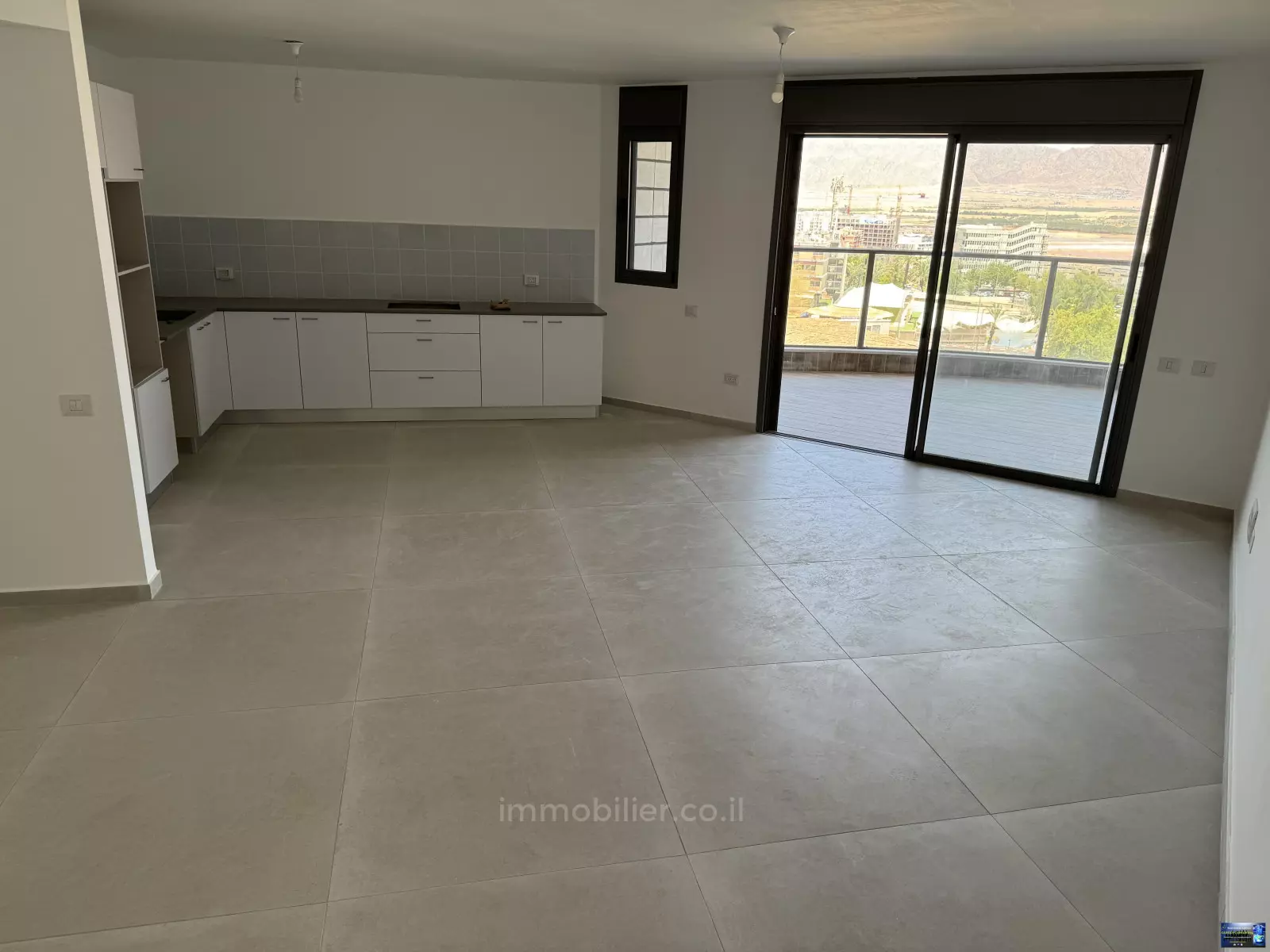 Apartment 4 Rooms Eilat Tsofit Elit 288-IBL-472