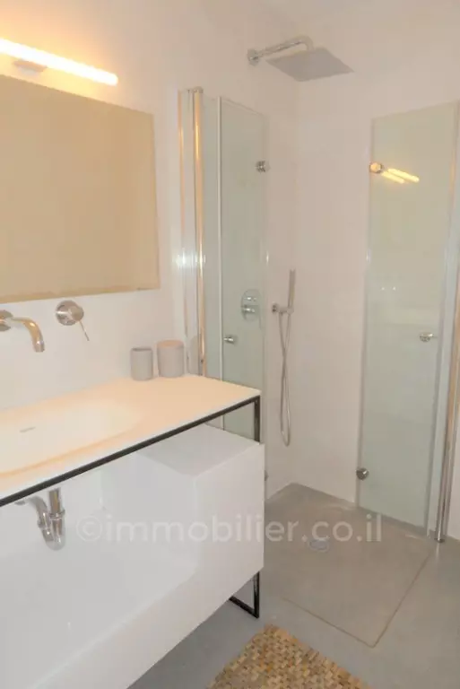 Apartment 4 rooms Tel Aviv quarter of the sea 291-IBL-585