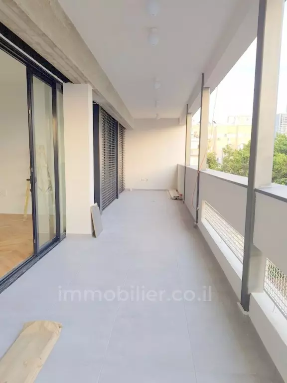 Apartment 4 rooms Tel Aviv quarter of the sea 291-IBL-653