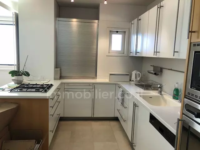 Apartment 4 rooms Tel Aviv City center 291-IBL-669