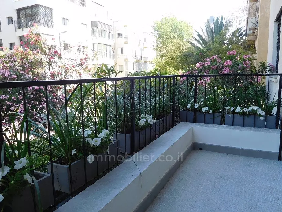 Apartment 3 rooms Tel Aviv quarter of the sea 291-IBL-671