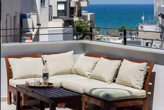 Penthouse 5 rooms Tel Aviv quarter of the sea 291-IBL-678