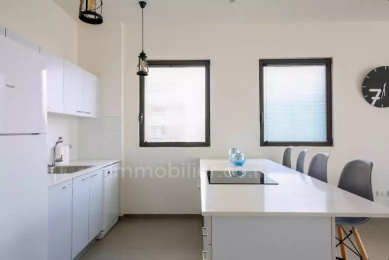 Apartment 3 rooms Tel Aviv quarter of the sea 291-IBL-736