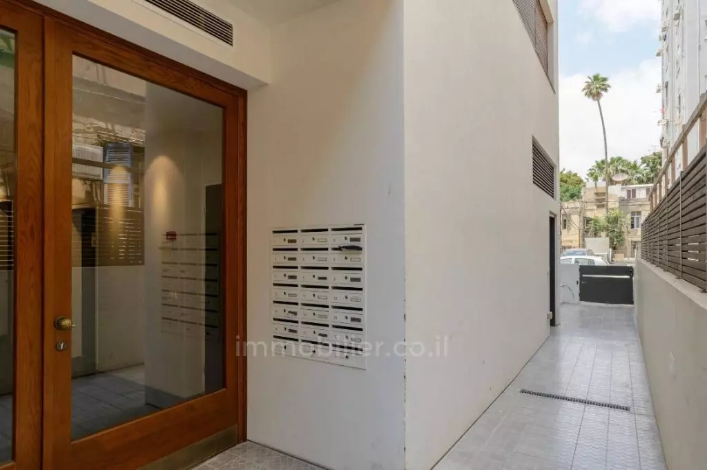 Apartment 3 rooms Tel Aviv Rothshild 291-IBL-737