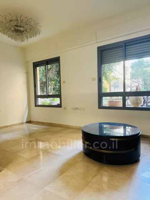 Apartment 2 Rooms Tel Aviv Shenkin 291-IBL-786