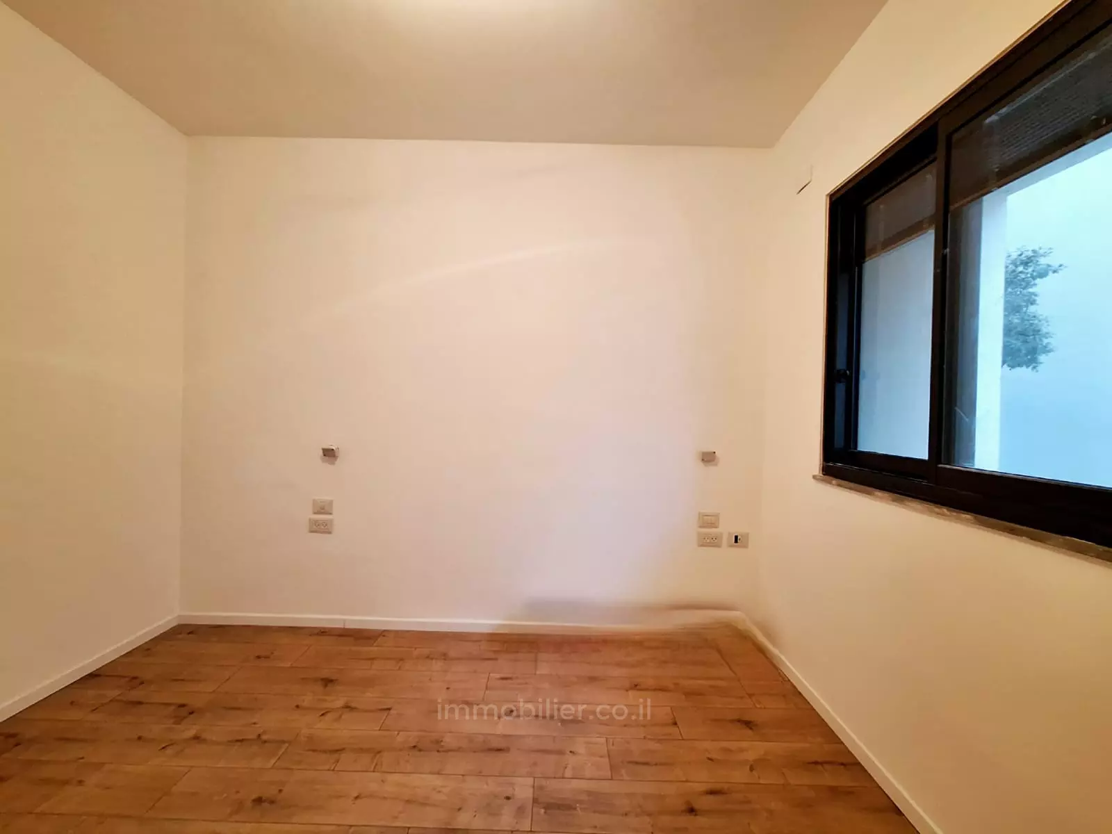 Apartment 3 Rooms Tel Aviv quarter of the sea 291-IBL-796