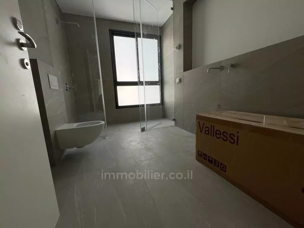 Apartment 5 Rooms Tel Aviv Ramat Aviv 291-IBL-803