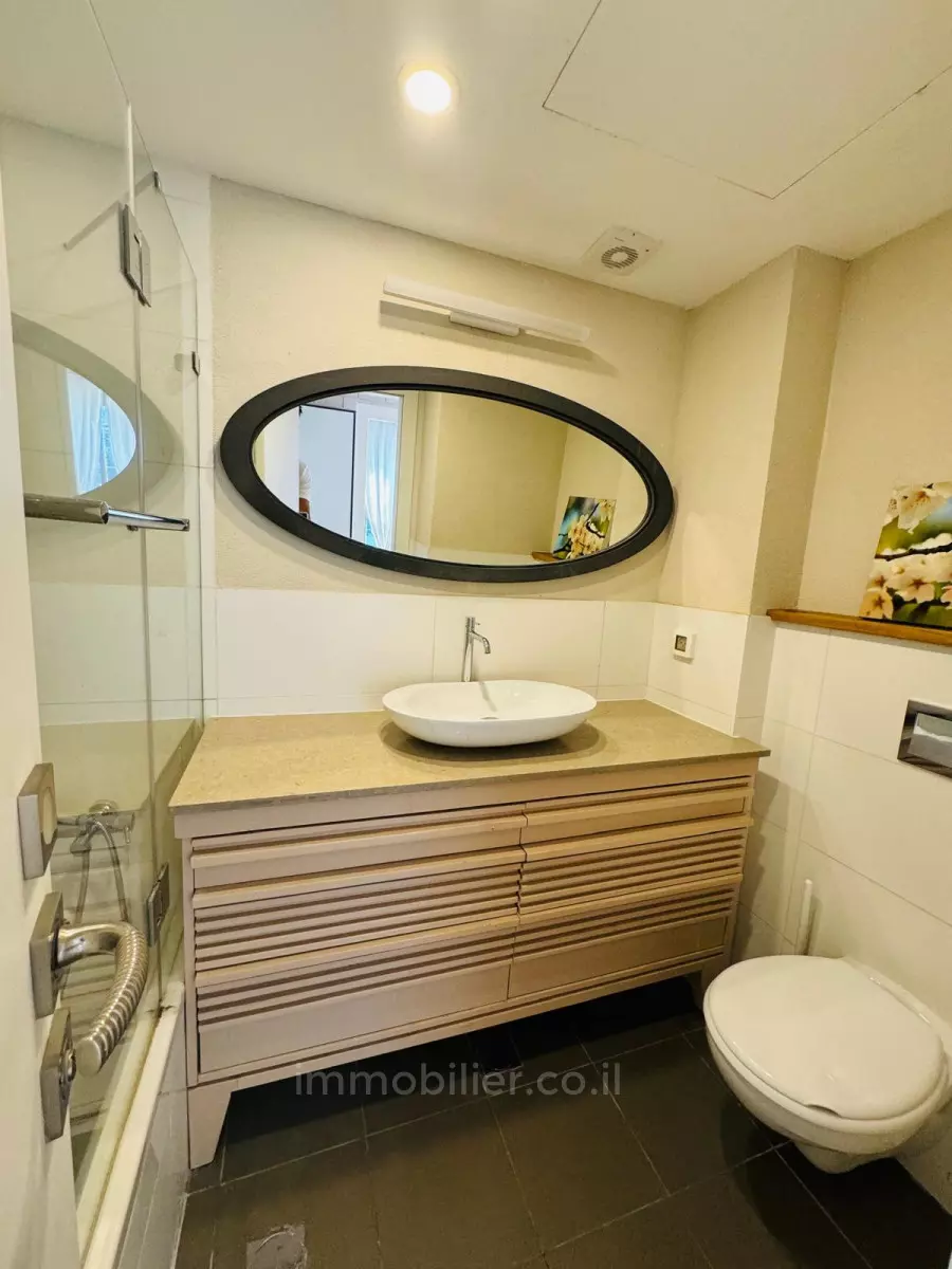  4 Rooms Tel Aviv Sarona 291-IBL-810