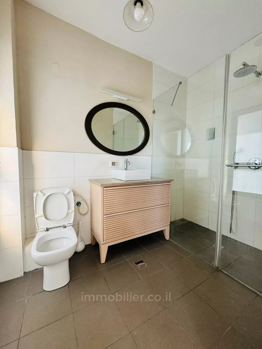  4 Rooms Tel Aviv Sarona 291-IBL-810