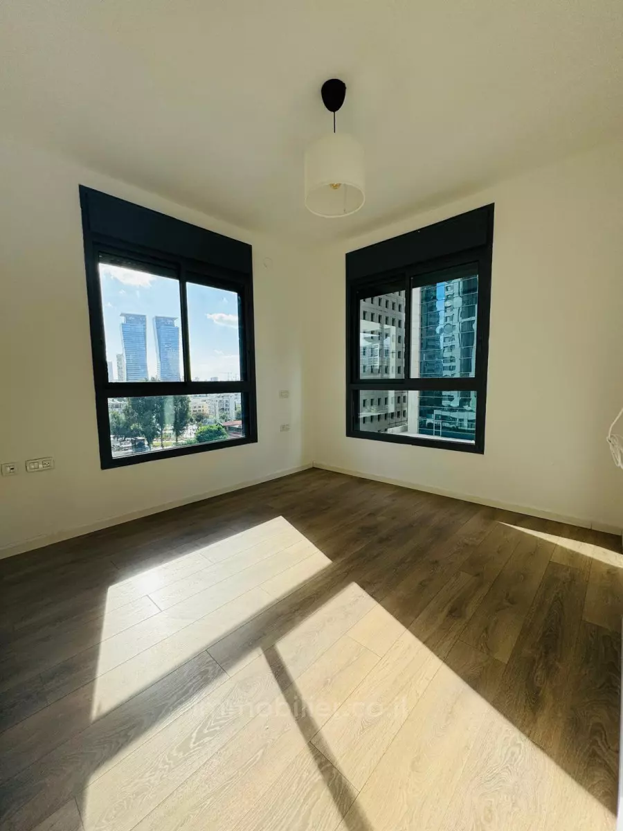  4 Rooms Tel Aviv Sarona 291-IBL-810