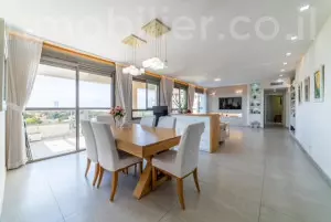 Sale Apartment Ramat Asharon