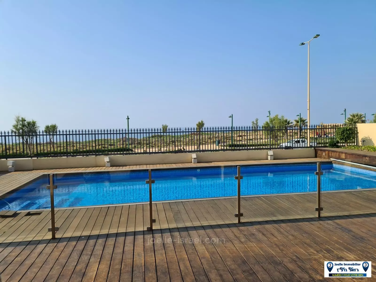 Villa 10 rooms Netanya Nat 600 316-IBL-1404