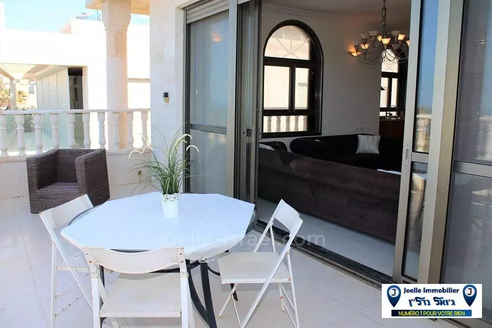 Villa 5 rooms Netanya Nat 600 316-IBL-1415