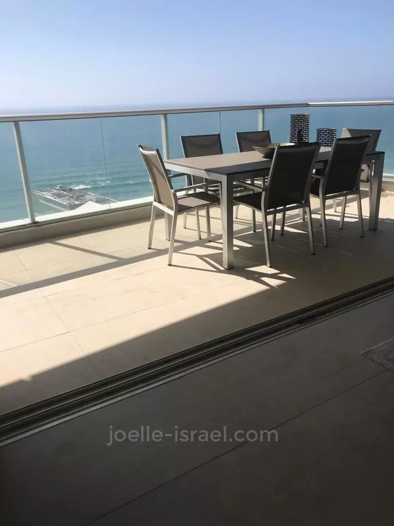 Penthouse 6 rooms Netanya Nat 600 316-IBL-1437