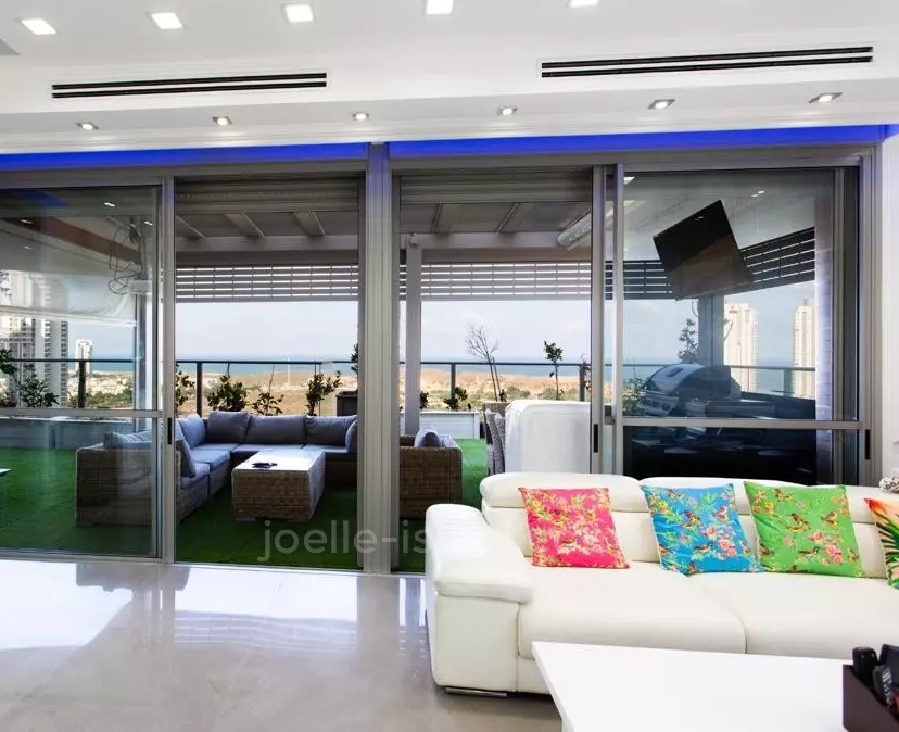 Penthouse 6 rooms Netanya Agamim 316-IBL-1508