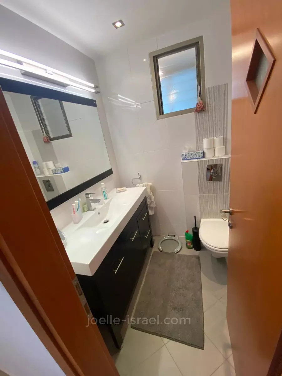 Apartment 5 rooms Netanya Nat 600 316-IBL-1514