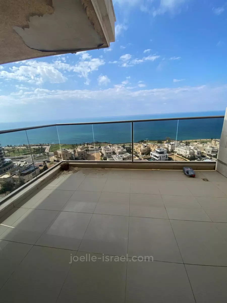 Apartment 5 rooms Netanya Nat 600 316-IBL-1514