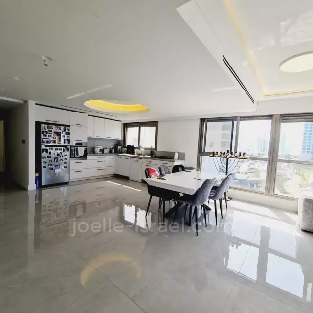 Sale Apartment Netanya