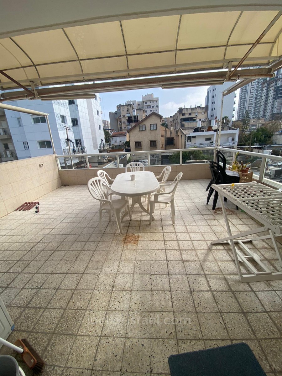 Apartment 4.5 Rooms Netanya City center 316-IBL-1530