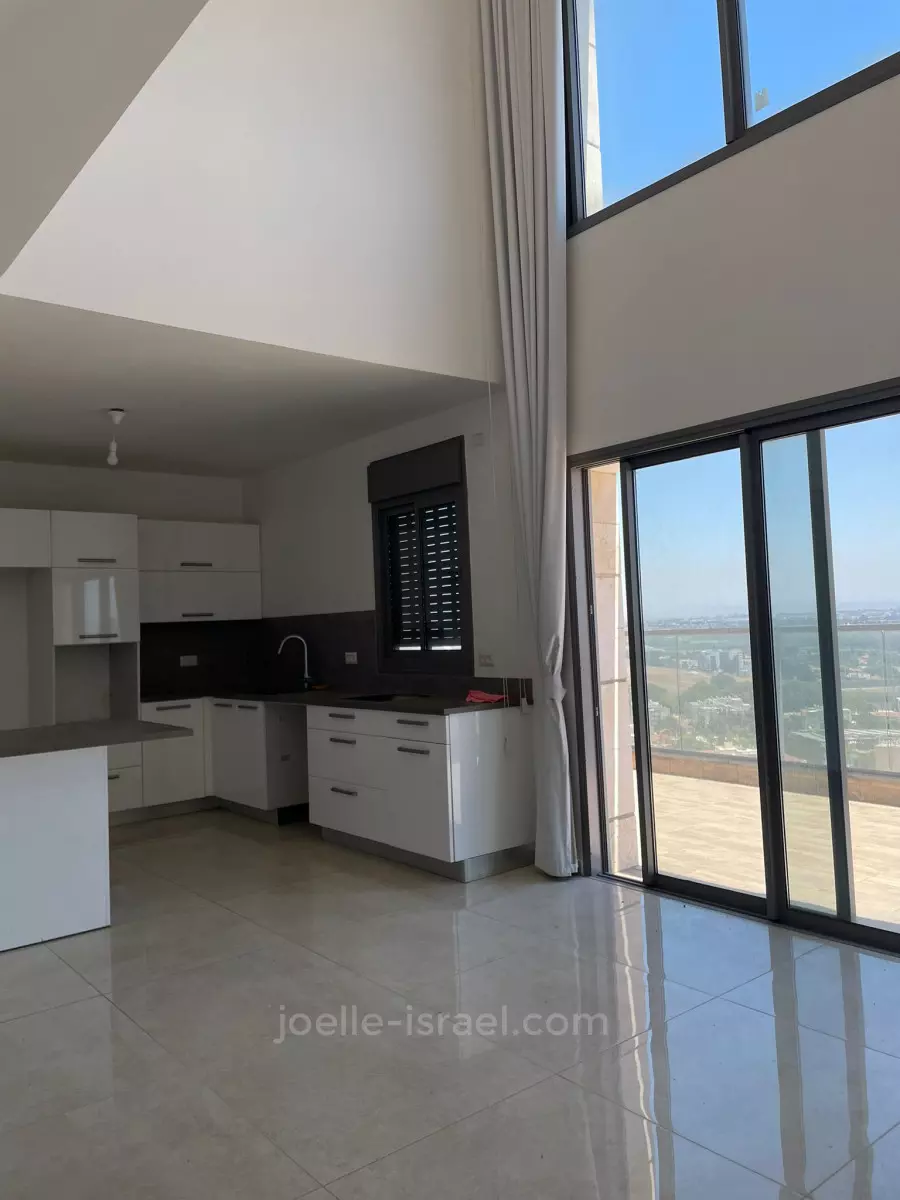 Loft 4 rooms Netanya City center 316-IBL-1572