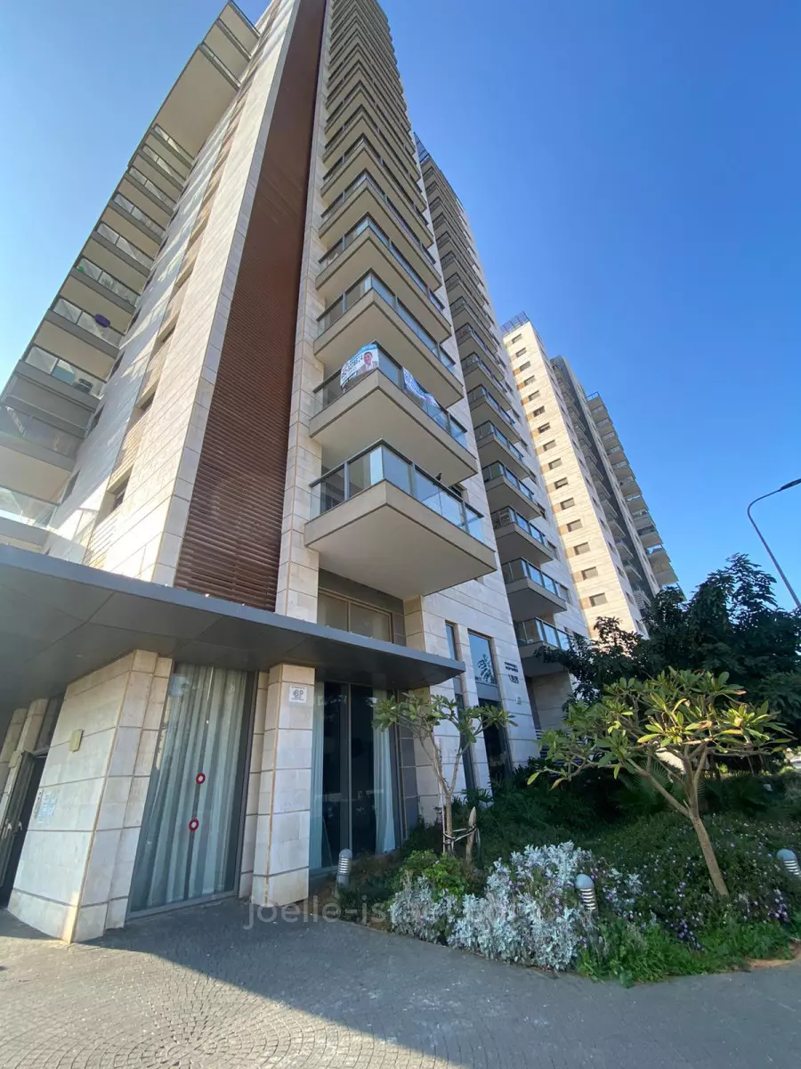 Loft 4 rooms Netanya City center 316-IBL-1572