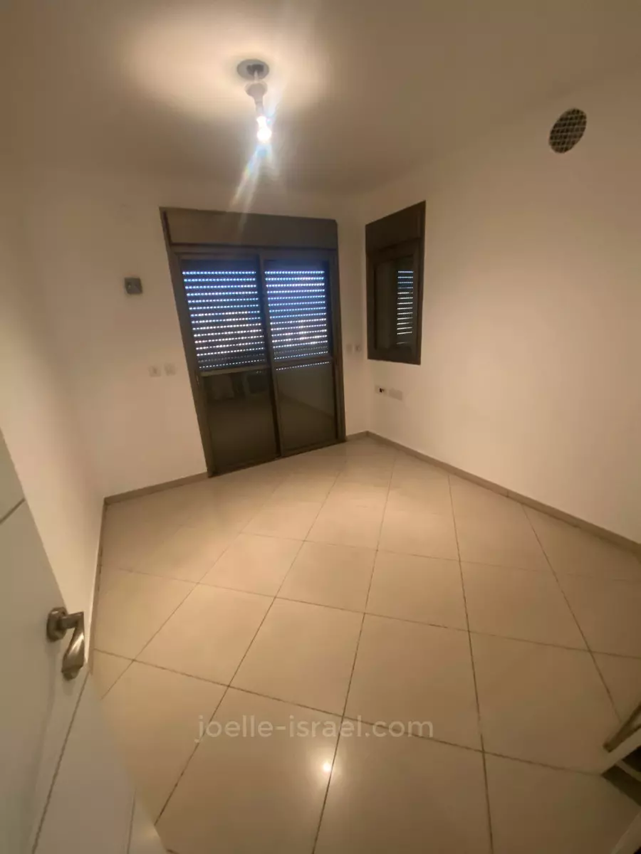 Apartment 4 rooms Netanya City center 316-IBL-1584