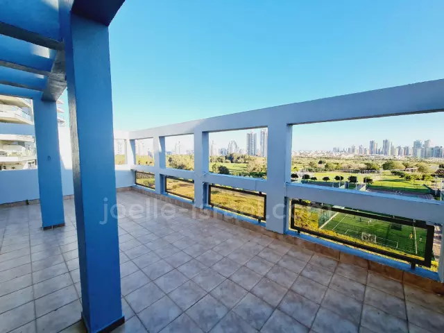 Sale Penthouse Netanya