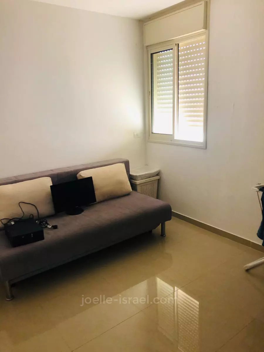 Apartment 5 rooms Netanya Nat 600 316-IBL-1588