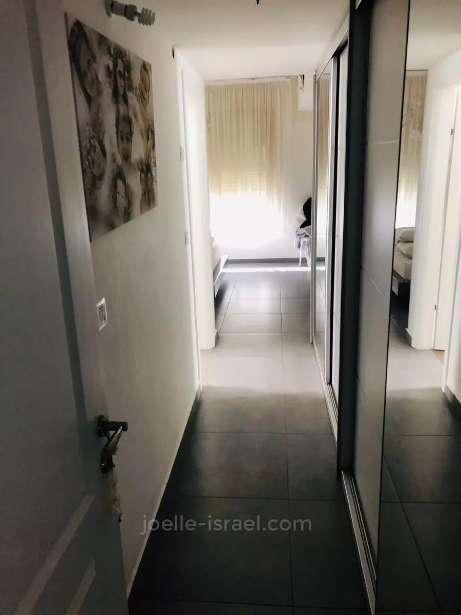 Apartment 5 rooms Netanya Nat 600 316-IBL-1588