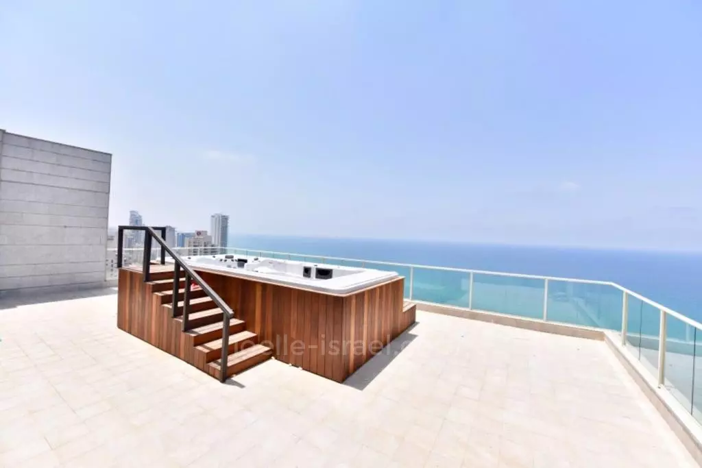 Penthouse 7 rooms Netanya Nat 600 316-IBL-1600