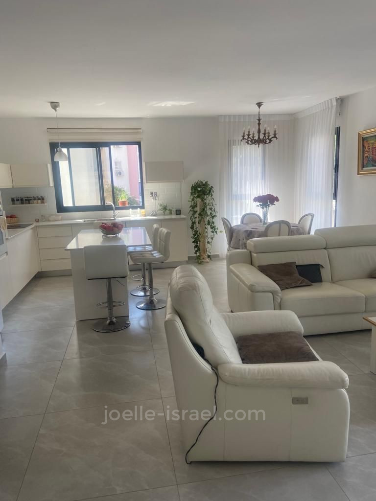 Apartment 3 Rooms Netanya City center 316-IBL-1607