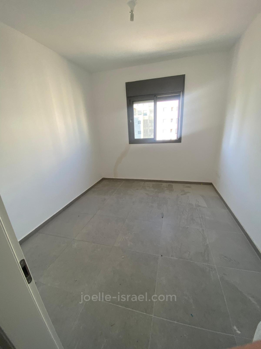 Apartment 5 Rooms Netanya Kiriat Hasharon 316-IBL-1612