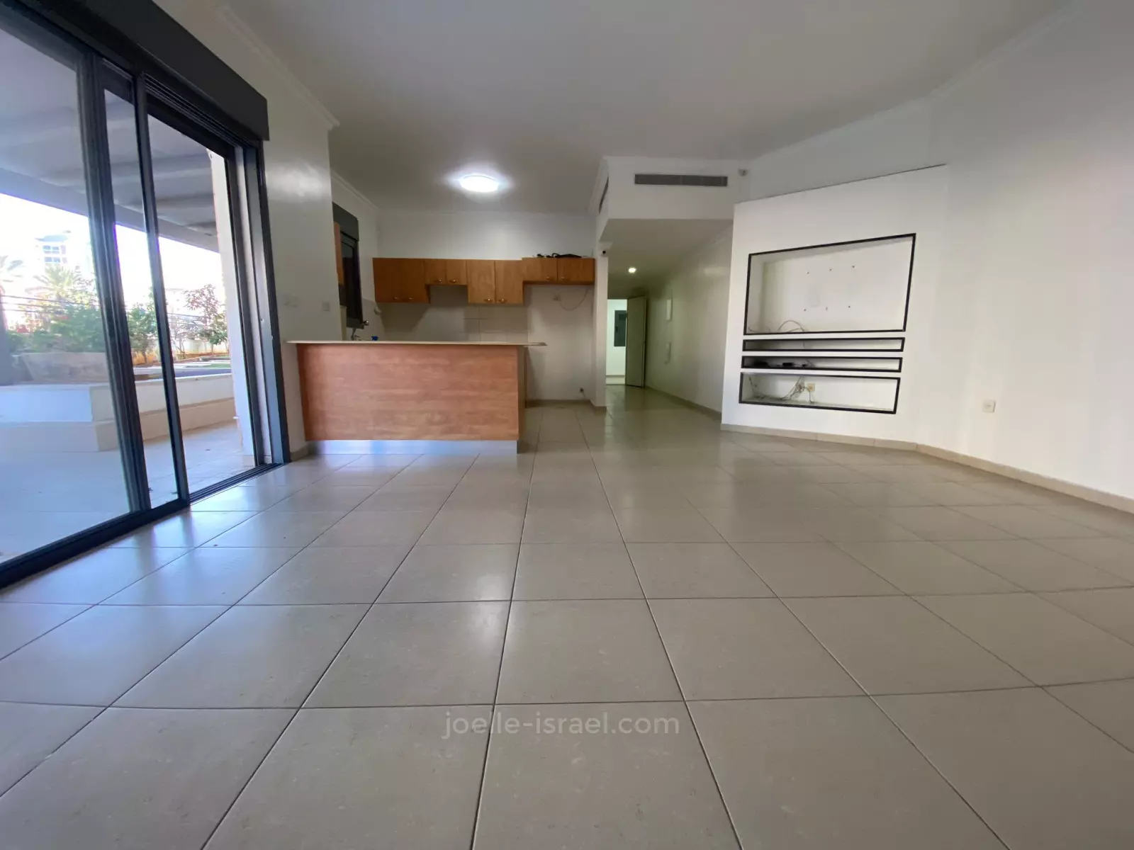 Ground floor 4 rooms Netanya Nat 600 316-IBL-1650