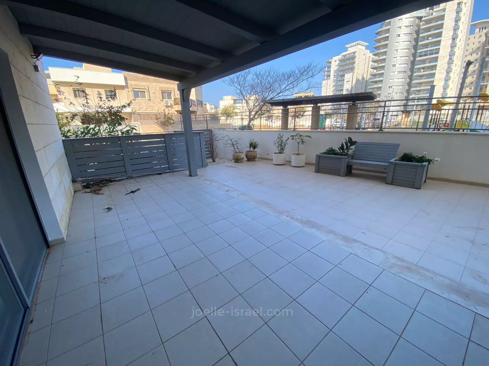 Ground floor 4 rooms Netanya Nat 600 316-IBL-1650