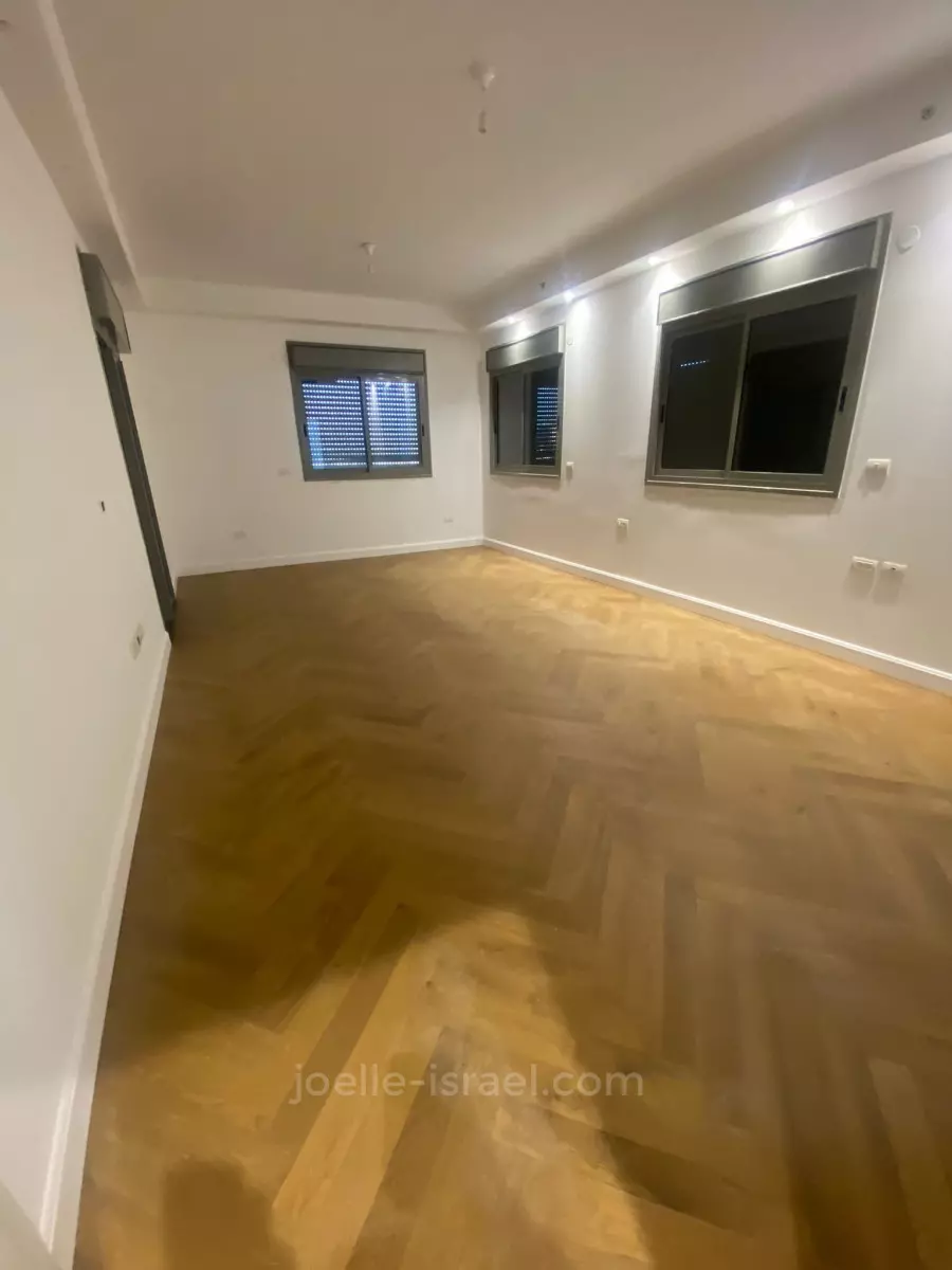 Penthouse 5 rooms Netanya Kikar 316-IBL-1651