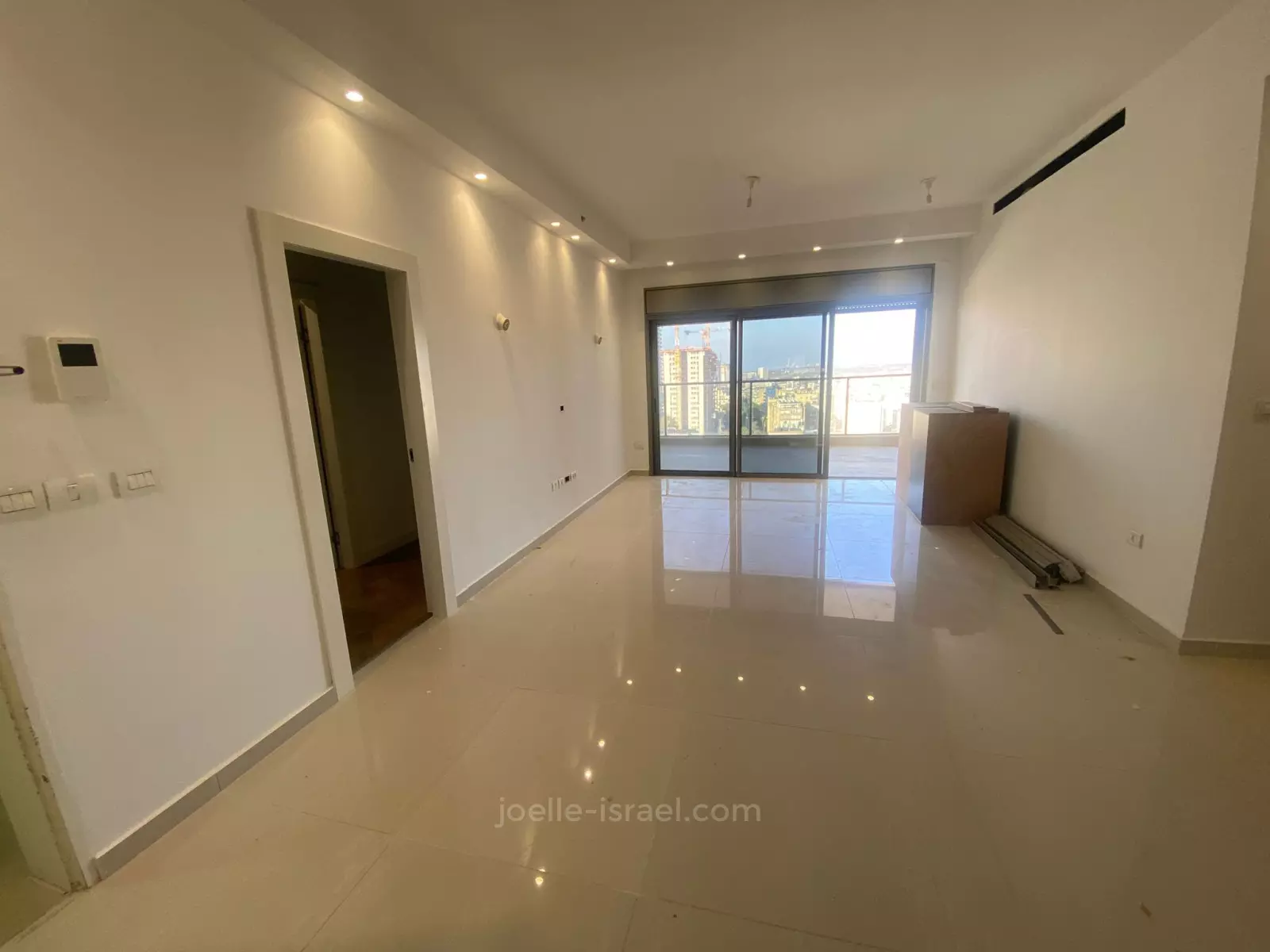 Penthouse 5 rooms Netanya Kikar 316-IBL-1651