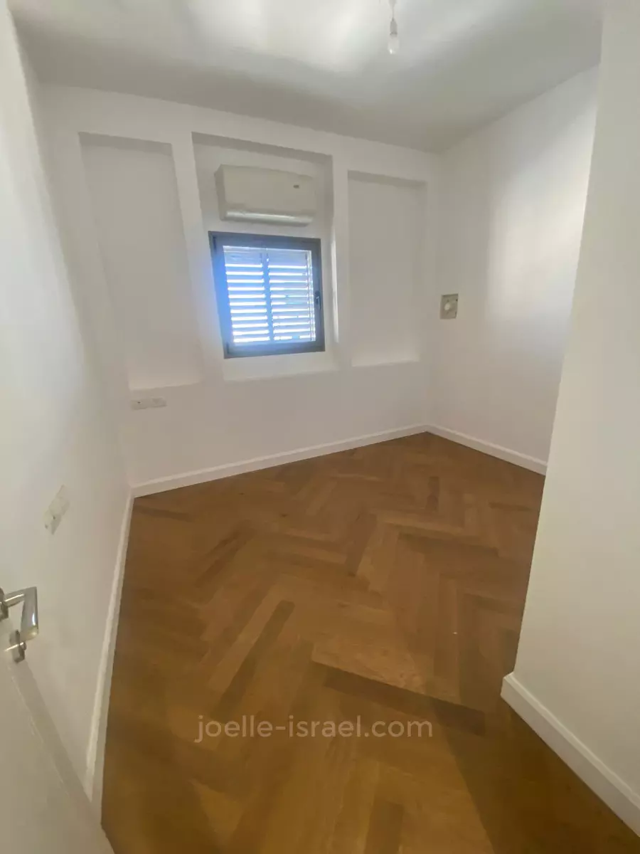 Penthouse 5 rooms Netanya Kikar 316-IBL-1651