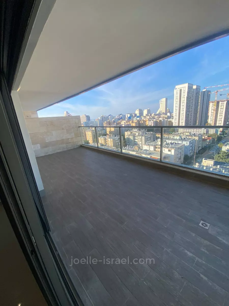 Penthouse 5 rooms Netanya Kikar 316-IBL-1651